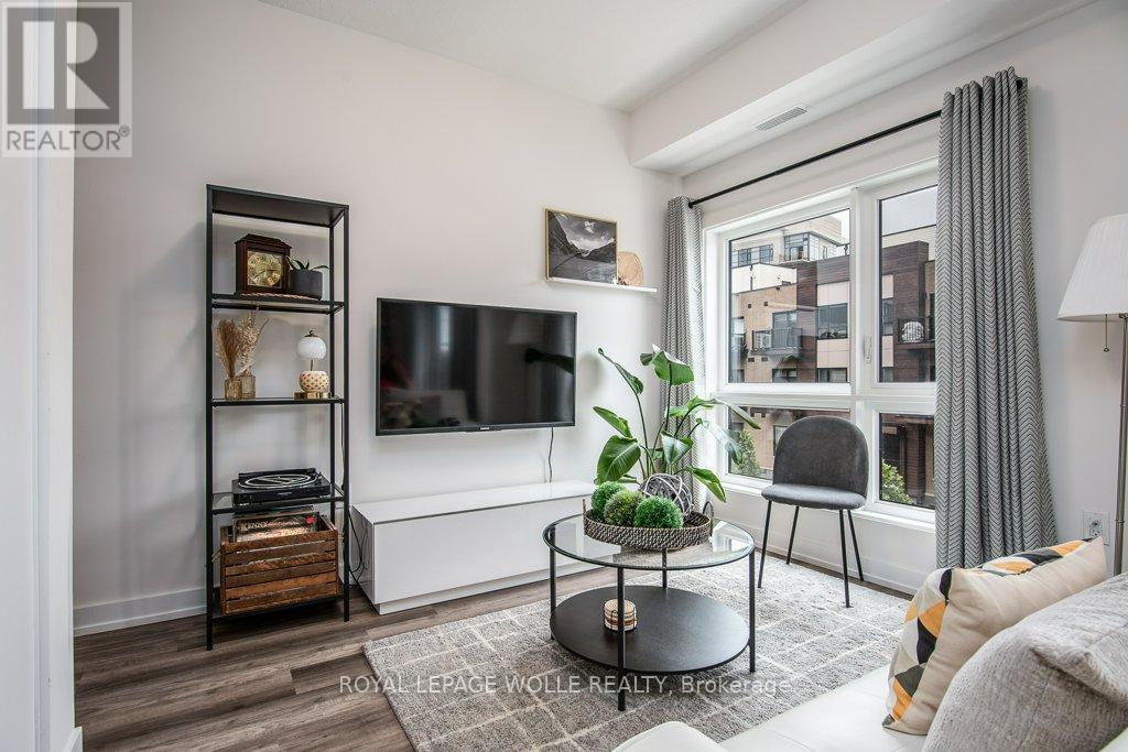 












E11 - 20 PALACE STREET

,
Kitchener,




Ontario
N2E0J3

