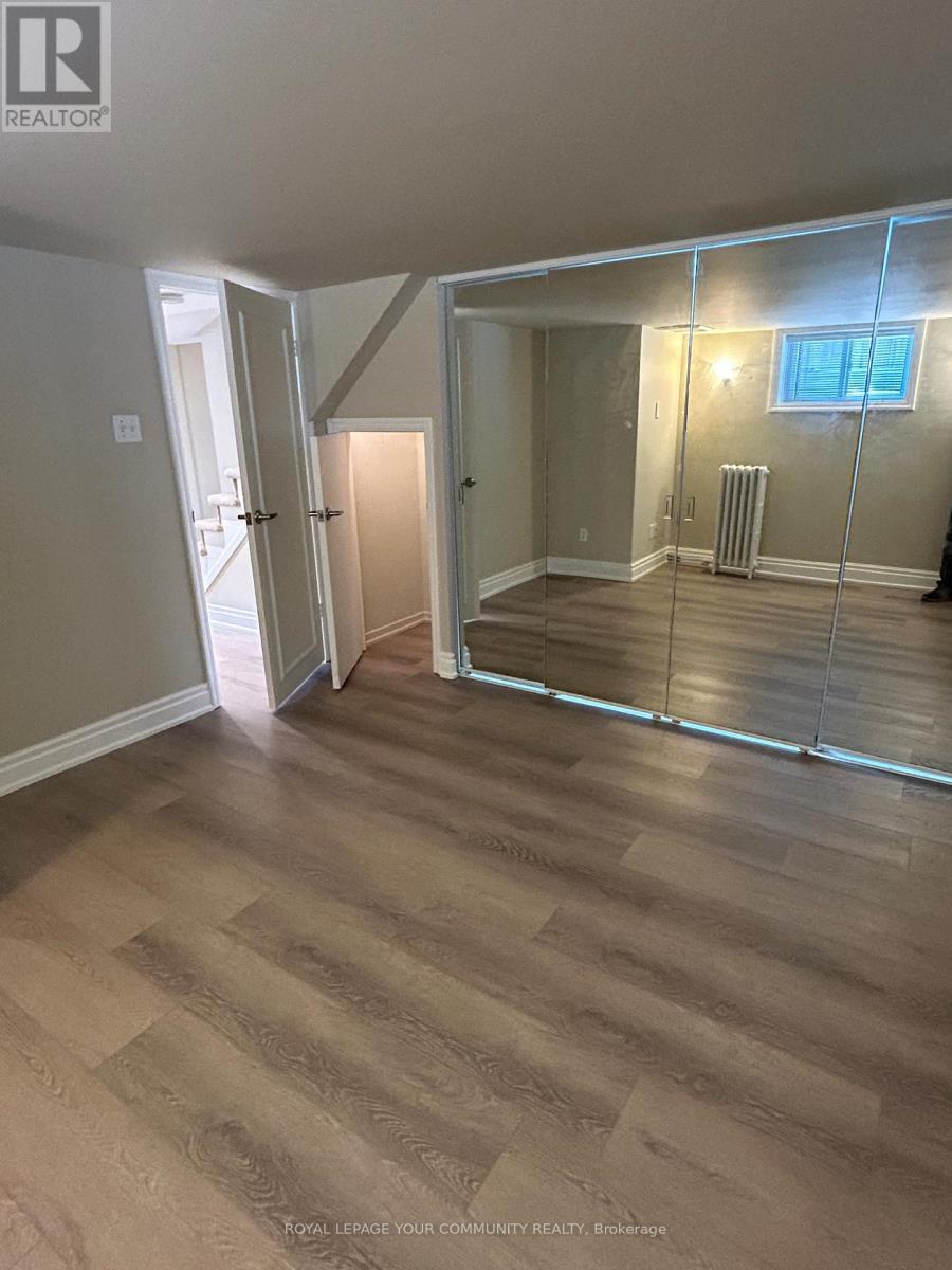 












LOWER - 2 ROUGECREST DRIVE

,
Markham,




Ontario
L3P3B6

