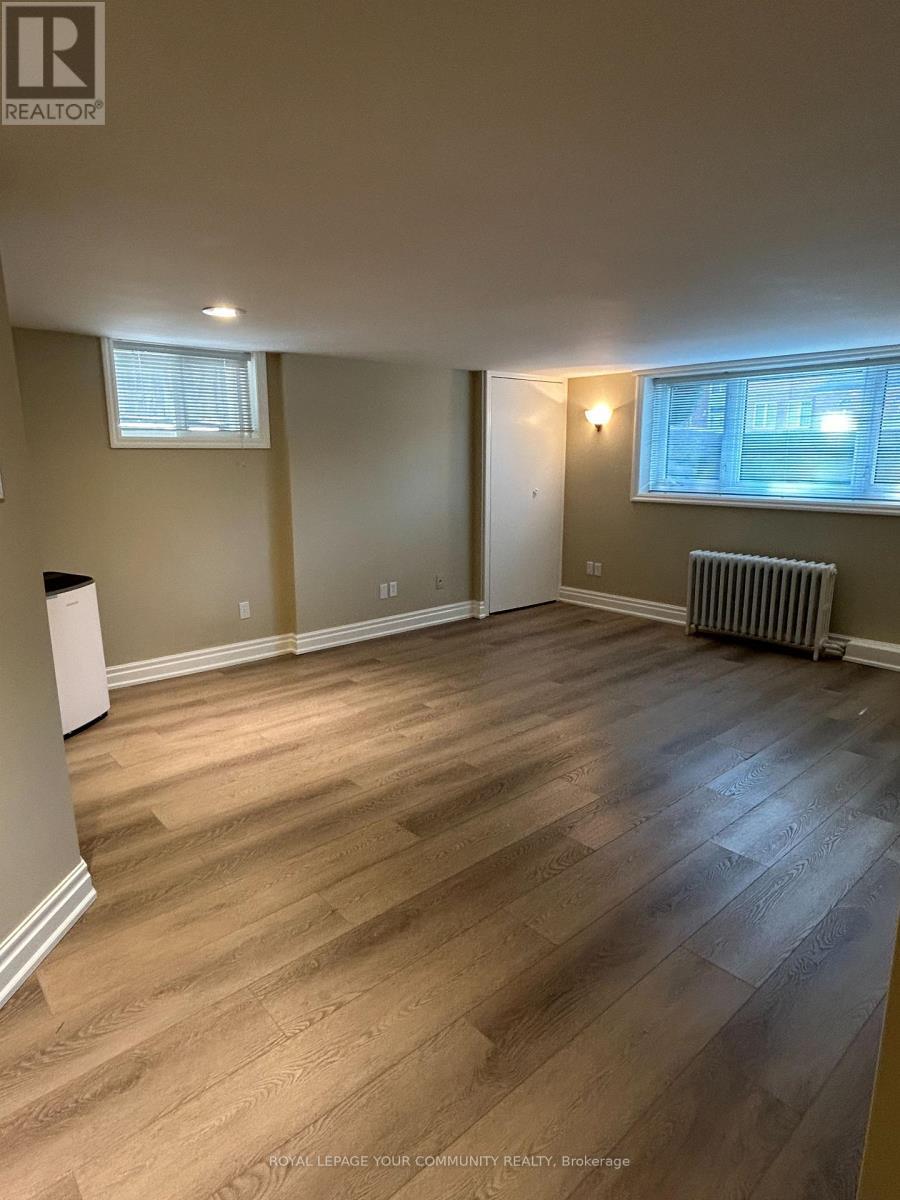 












LOWER - 2 ROUGECREST DRIVE

,
Markham,




Ontario
L3P3B6

