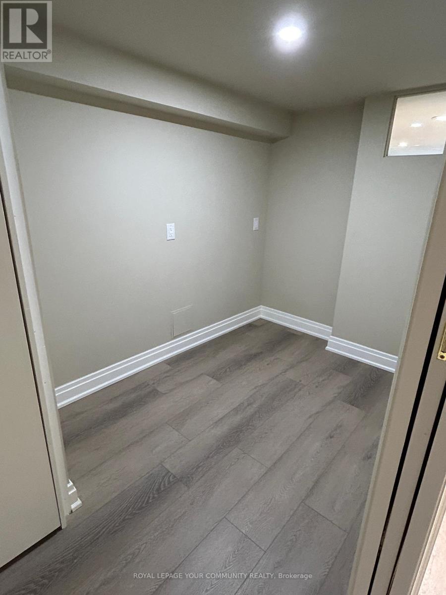 












LOWER - 2 ROUGECREST DRIVE

,
Markham,




Ontario
L3P3B6

