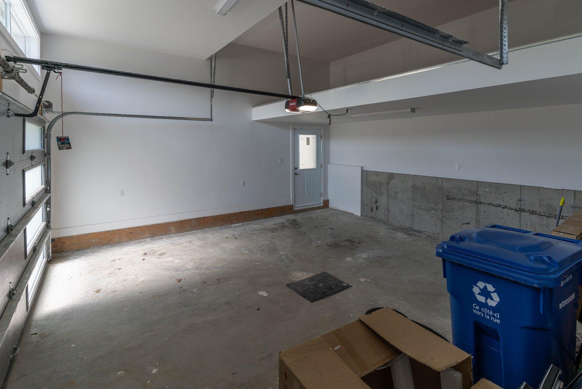 









6780


Rue Baillargeon

,
Brossard,




QC
J4Z1S9

