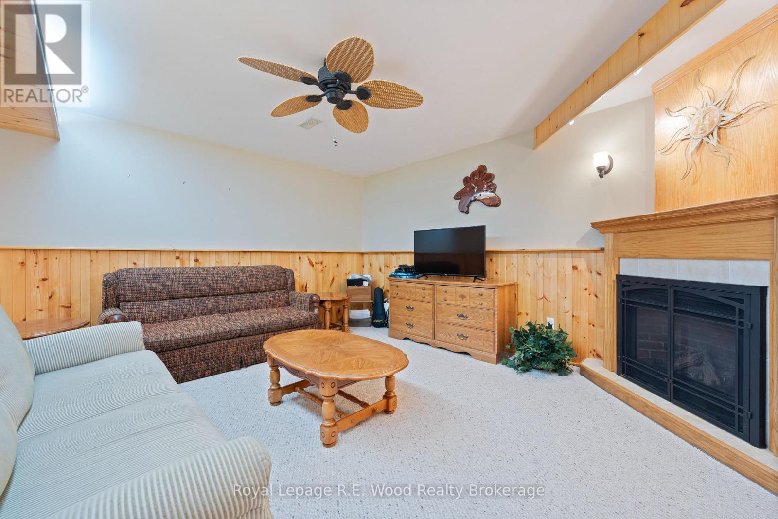 












39 SOUTH DRIVE

,
Norfolk (Simcoe),




Ontario
N3Y0A6

