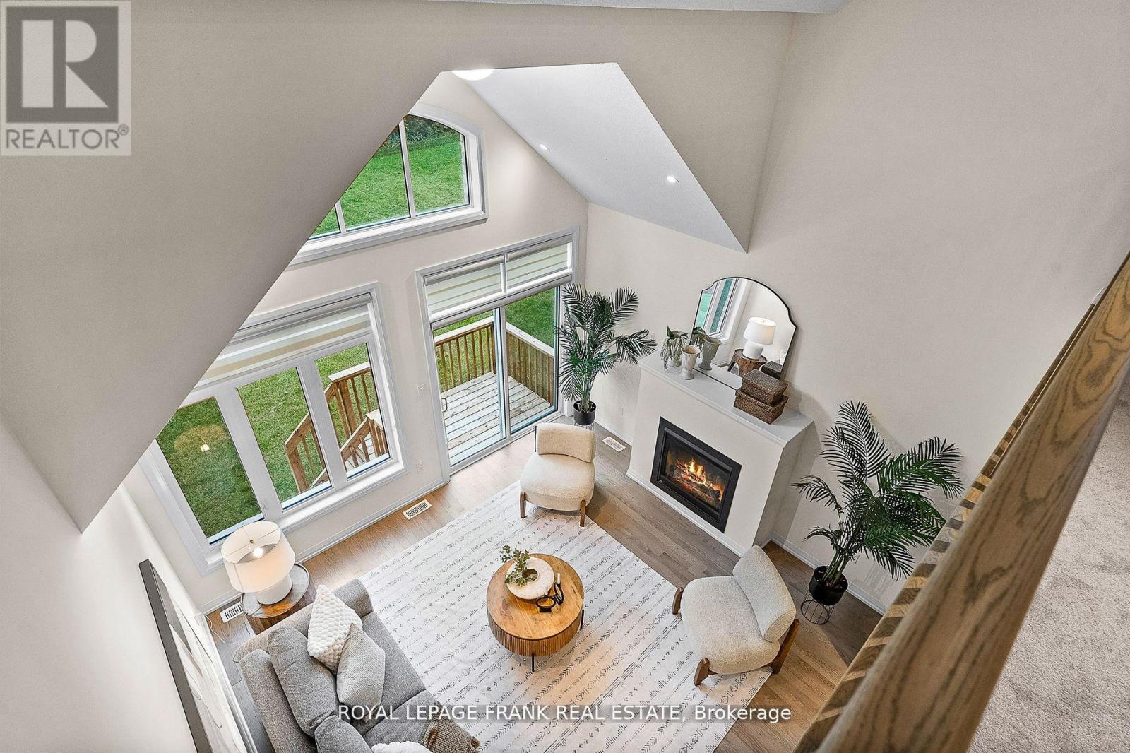 












78 HOLTBY COURT

,
Scugog (Port Perry),




Ontario
L9L0B4

