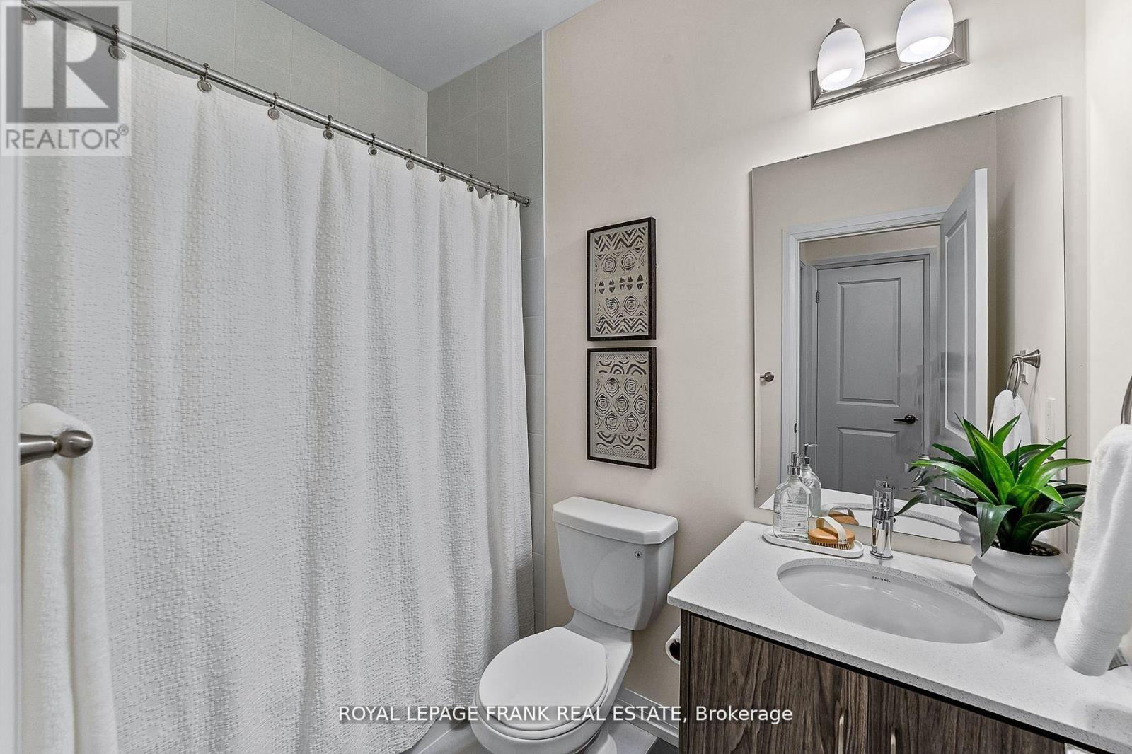












78 HOLTBY COURT

,
Scugog (Port Perry),




Ontario
L9L0B4

