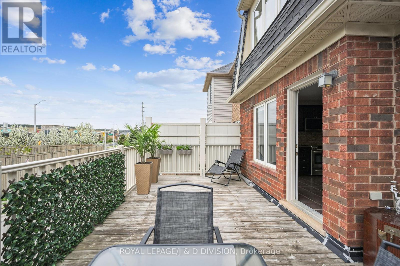 












612 SELLERS PATH

,
Milton,




Ontario
L9T0P4

