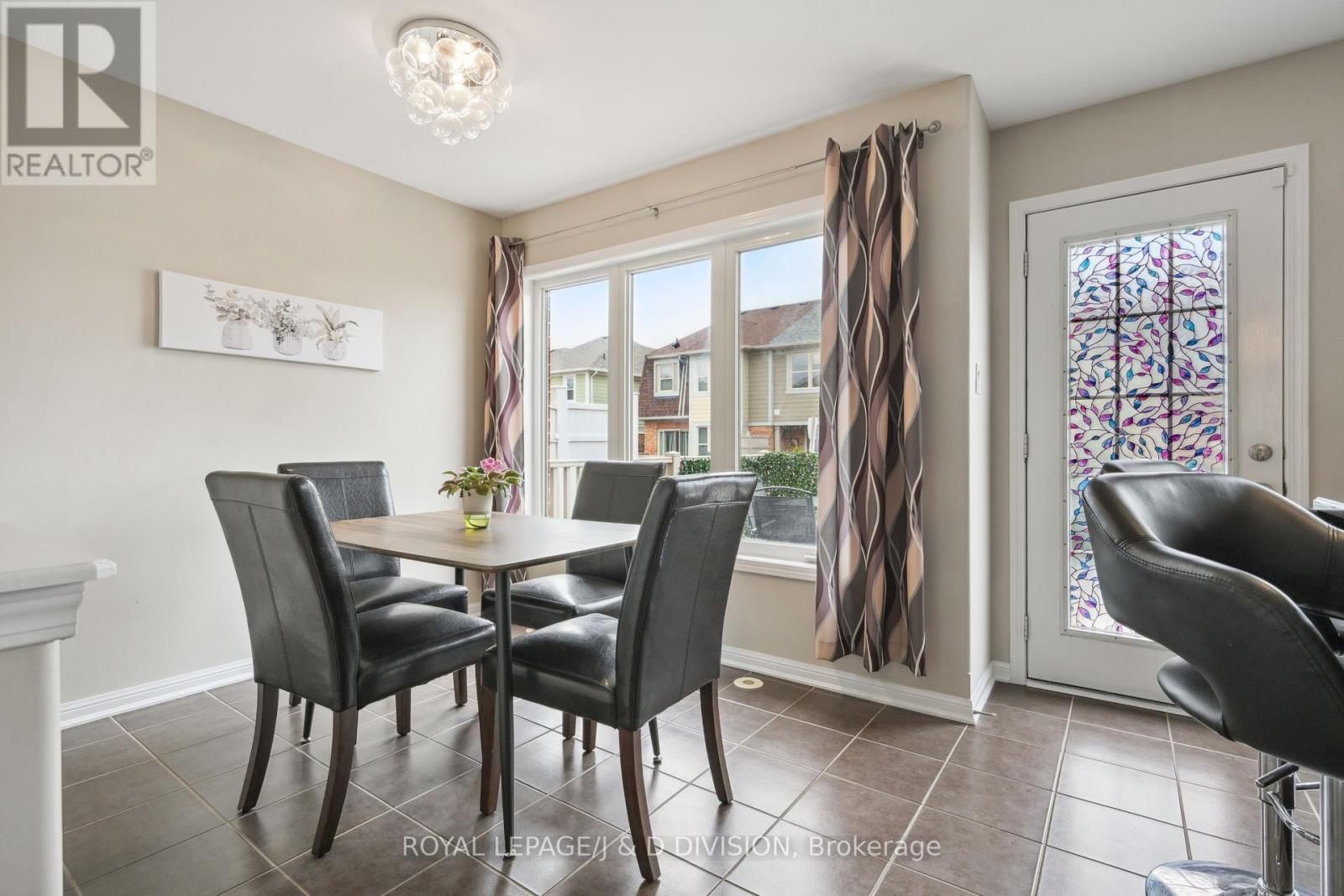 












612 SELLERS PATH

,
Milton,




Ontario
L9T0P4

