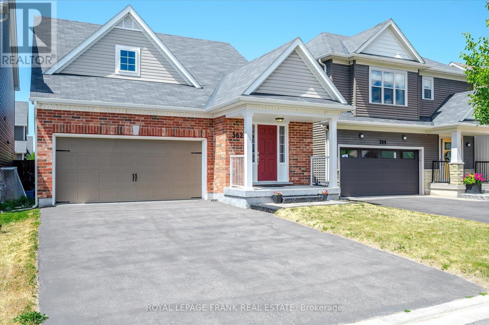 












562 GRANGE WAY

,
Peterborough North (North),




Ontario
K9H0G5

