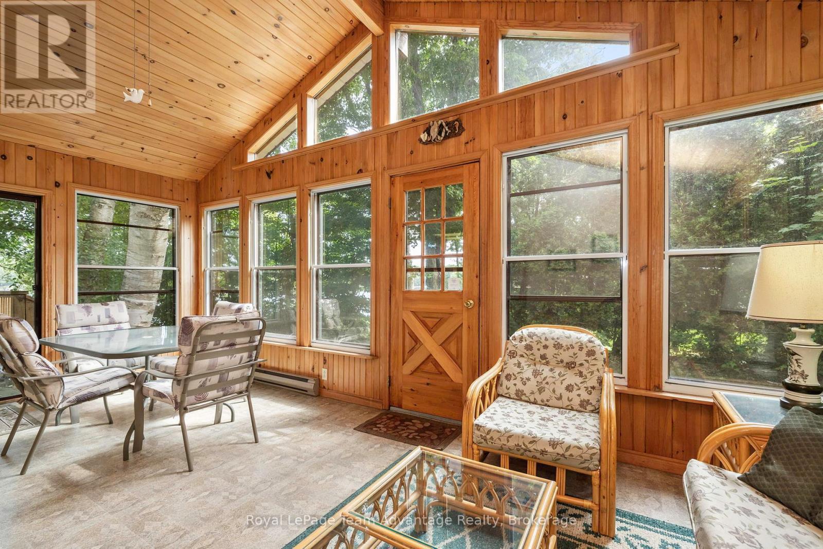 












646 (125) OAK POINT ROAD

,
Parry Sound,




Ontario
P2A2X4

