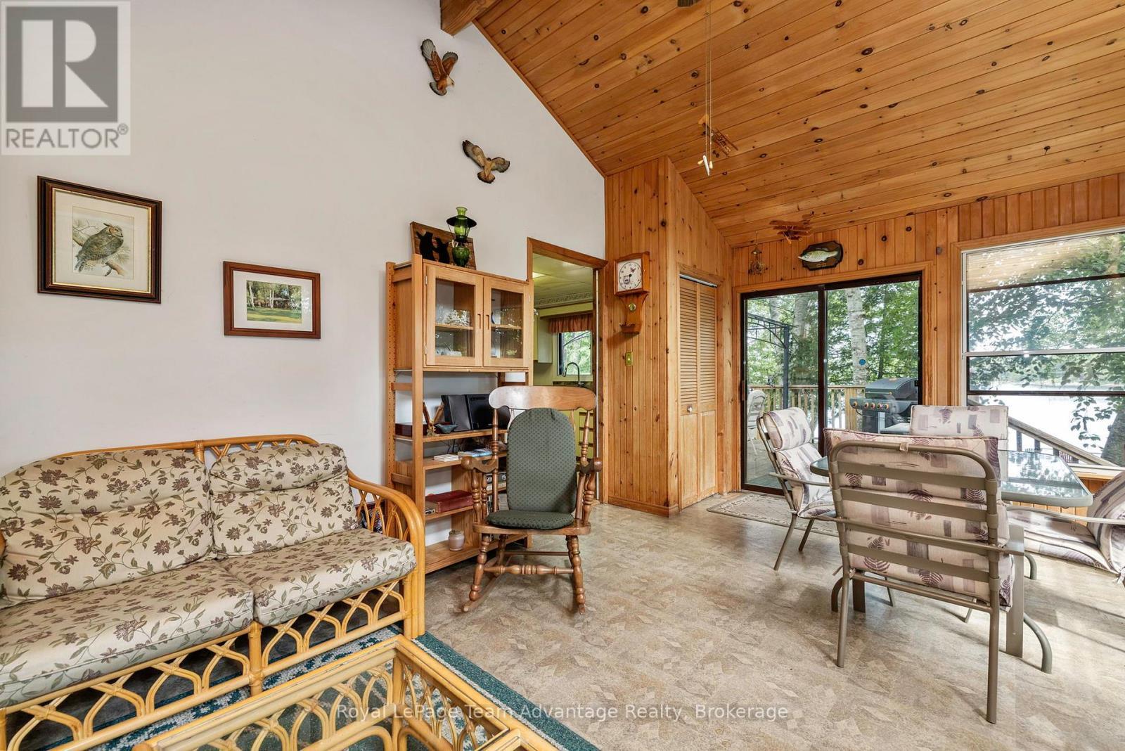 












646 (125) OAK POINT ROAD

,
Parry Sound,




Ontario
P2A2X4

