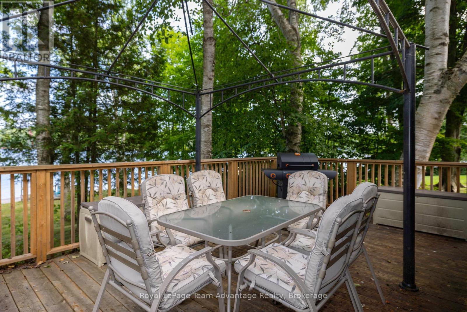 












646 (125) OAK POINT ROAD

,
Parry Sound,




Ontario
P2A2X4

