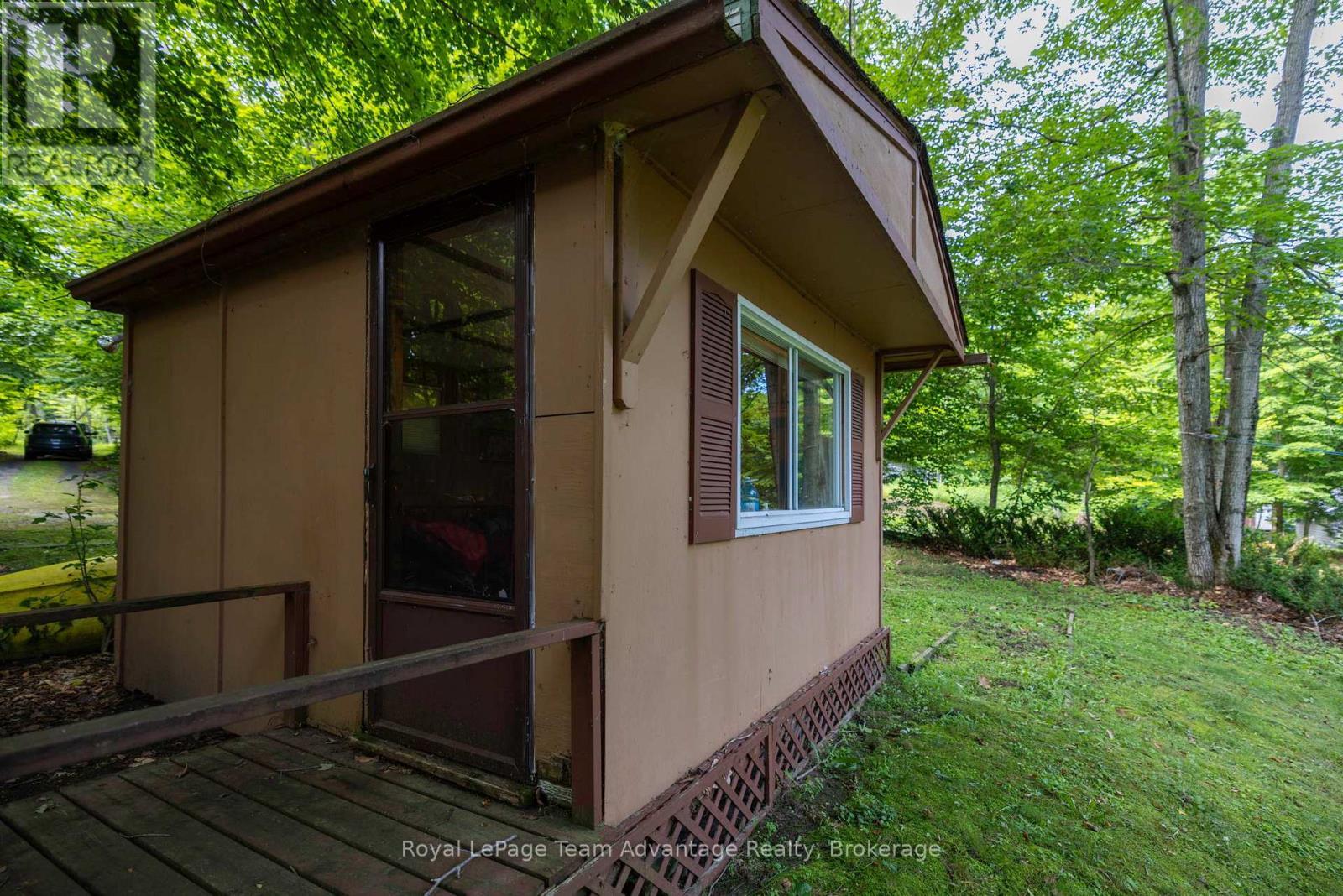 












646 (125) OAK POINT ROAD

,
Parry Sound,




Ontario
P2A2X4

