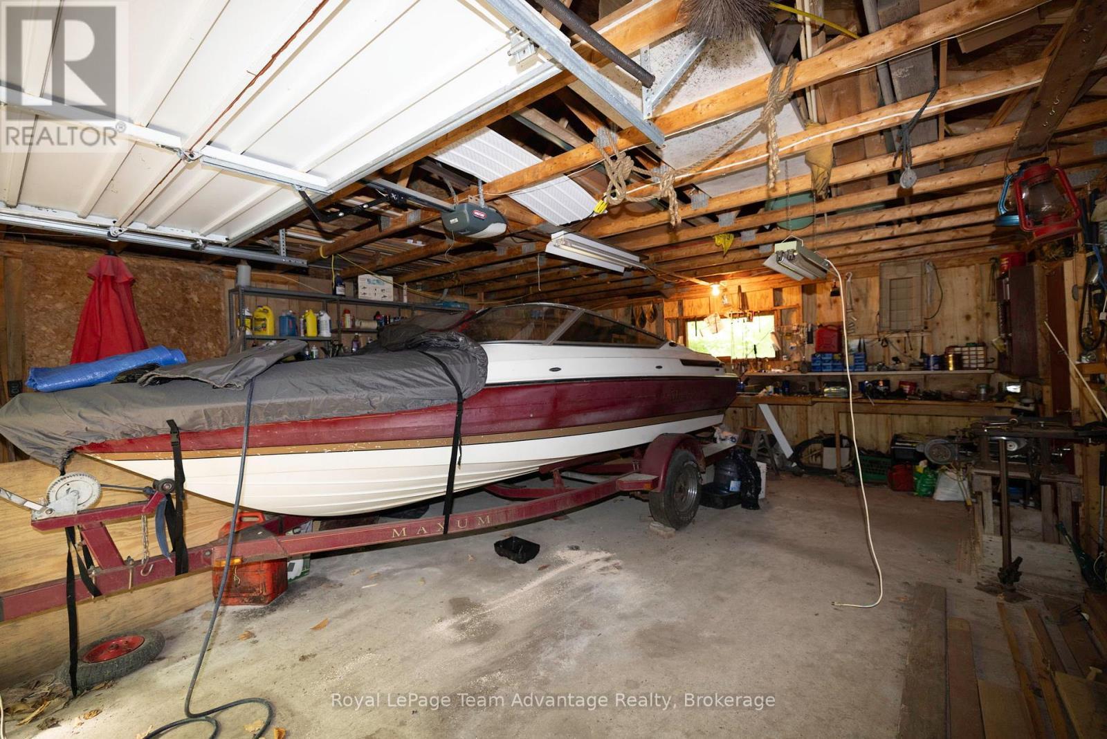












646 (125) OAK POINT ROAD

,
Parry Sound,




Ontario
P2A2X4

