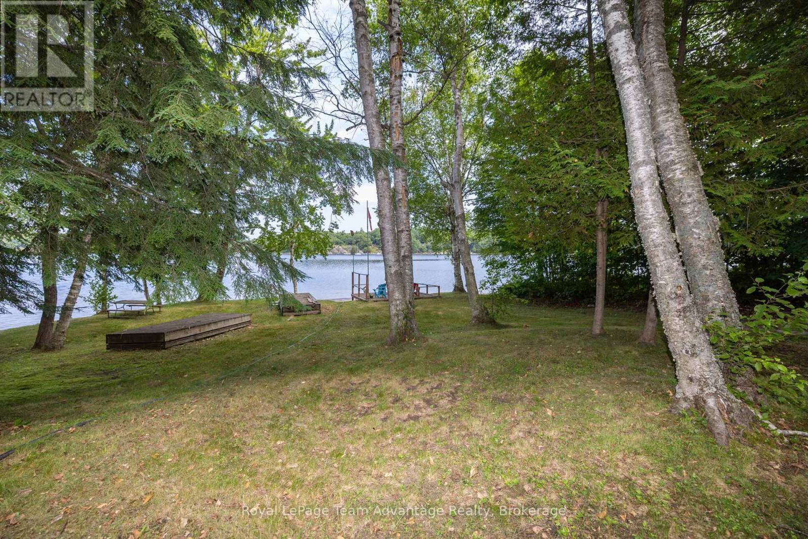 












646 (125) OAK POINT ROAD

,
Parry Sound,




Ontario
P2A2X4


