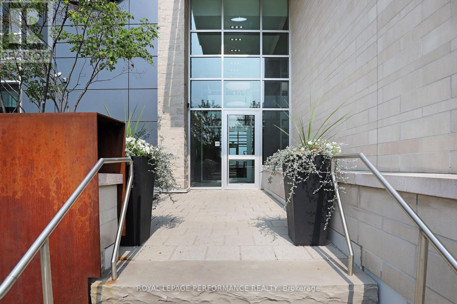 












907 - 1035 BANK STREET

,
Ottawa,




Ontario
K1S5K3

