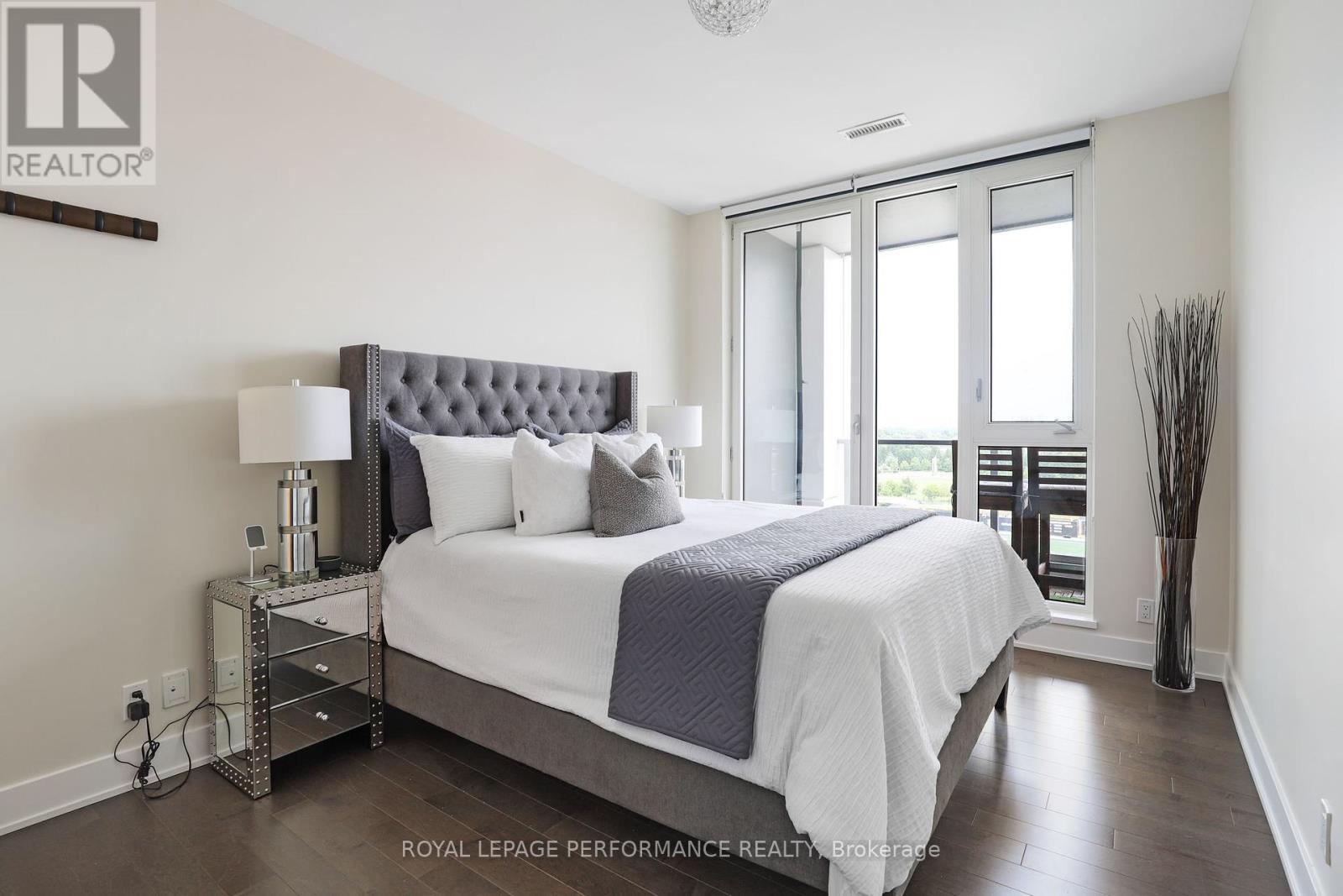 












907 - 1035 BANK STREET

,
Ottawa,




Ontario
K1S5K3

