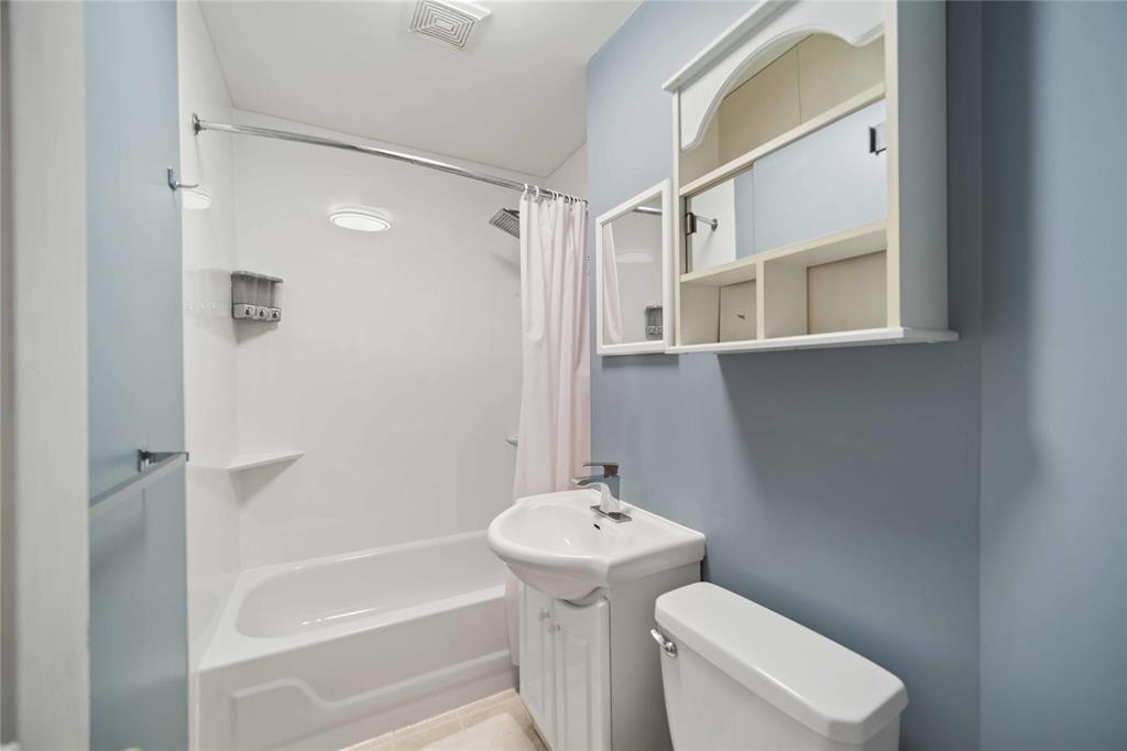 












2121 79 Smith Street

,
Winnipeg,




Manitoba
R3C1J4

