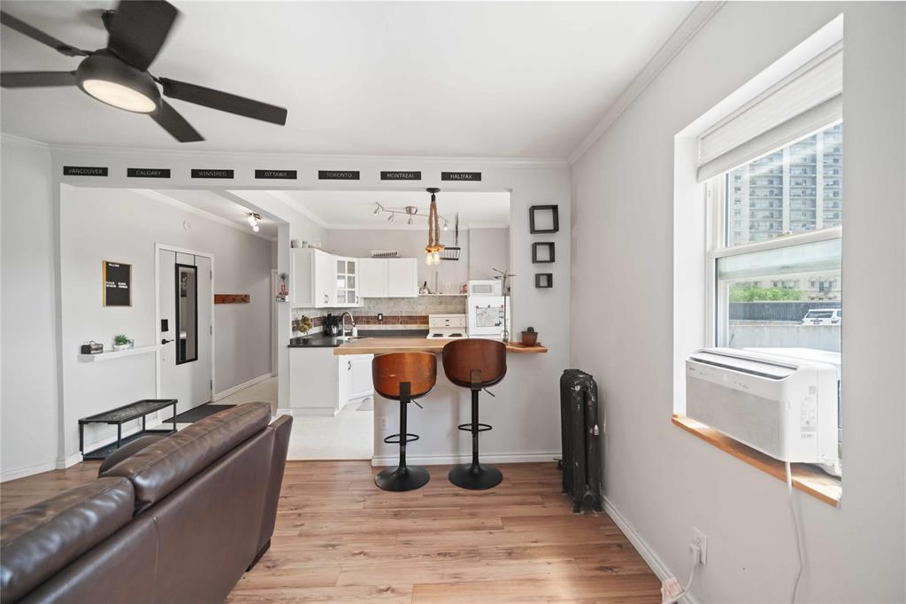 












2121 79 Smith Street

,
Winnipeg,




Manitoba
R3C1J4

