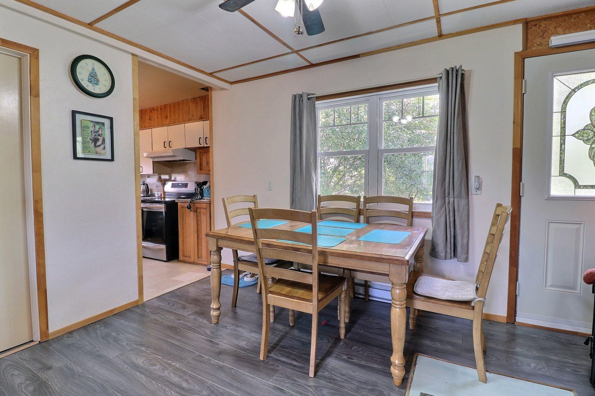 









136


Ch. Ducharme

,
Val-des-Bois,




QC
J0X3C0

