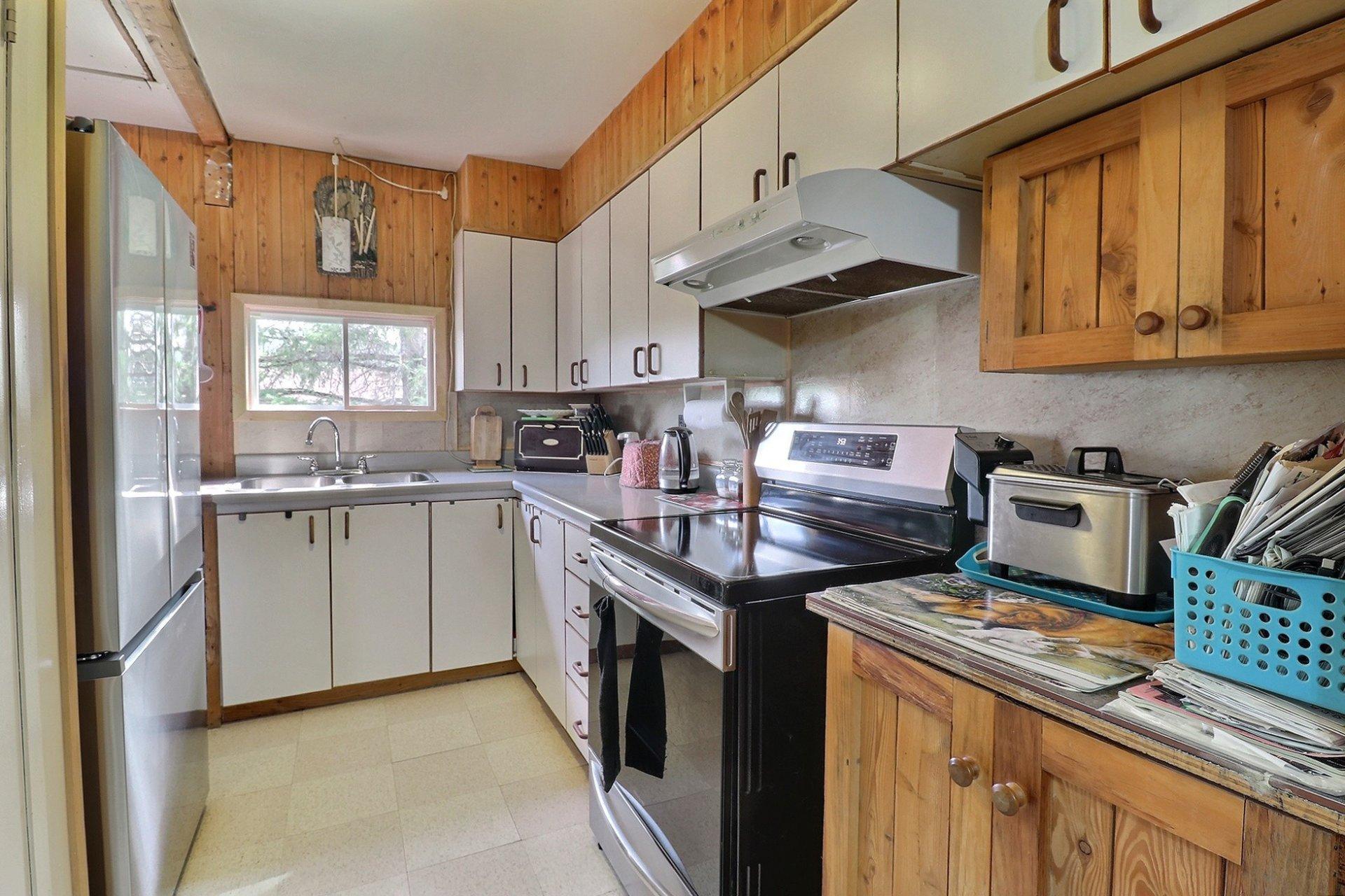









136


Ch. Ducharme

,
Val-des-Bois,




QC
J0X3C0

