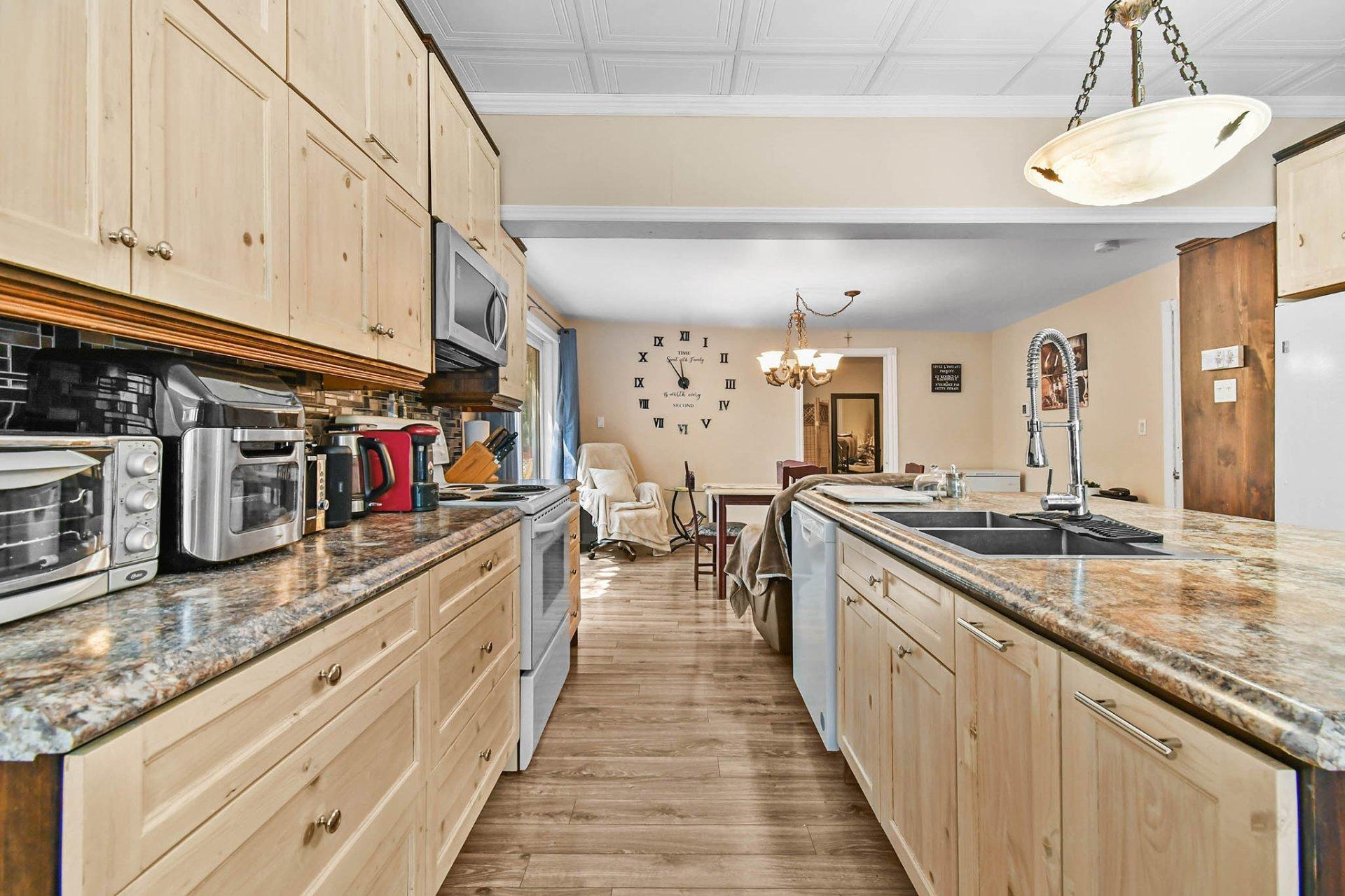 









4331


Rue Dufresne

,
Saint-Félix-de-Valois,




QC
J0K2M0

