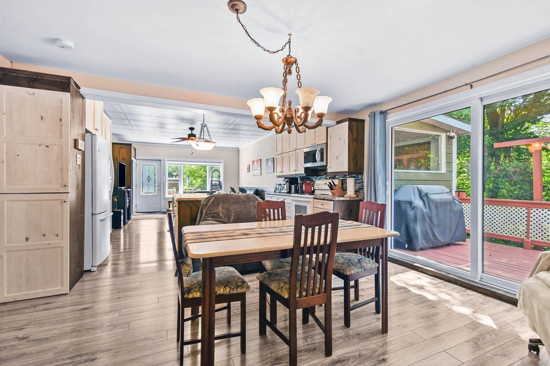 









4331


Rue Dufresne

,
Saint-Félix-de-Valois,




QC
J0K2M0

