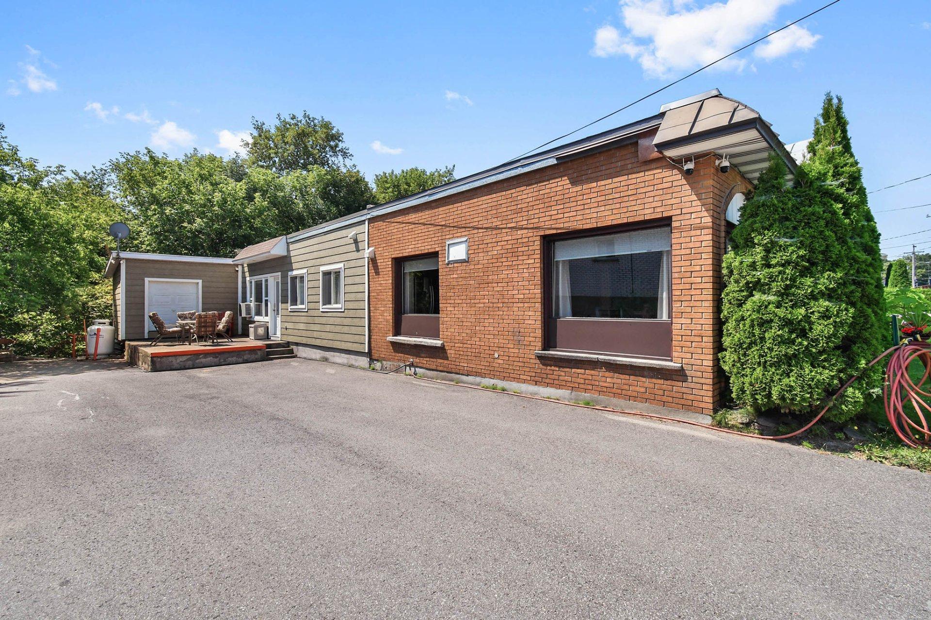 









4331


Rue Dufresne

,
Saint-Félix-de-Valois,




QC
J0K2M0

