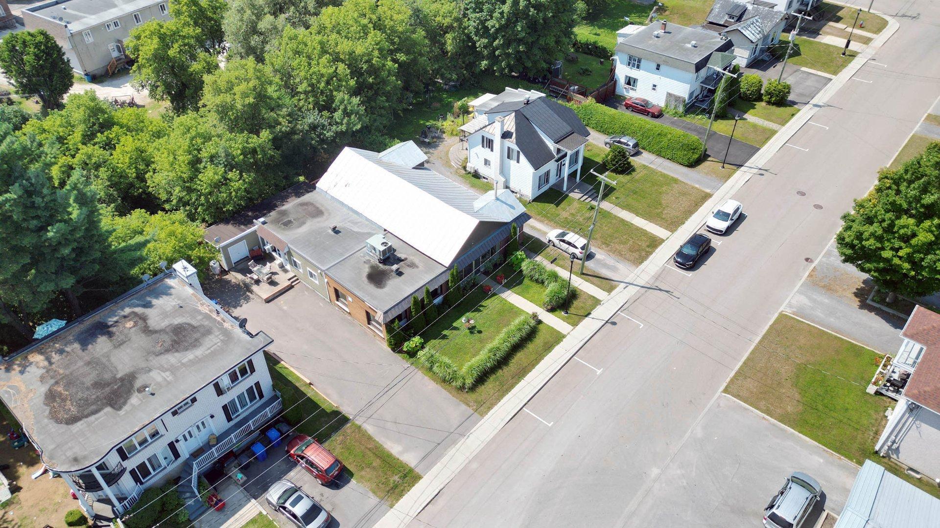 









4331


Rue Dufresne

,
Saint-Félix-de-Valois,




QC
J0K2M0

