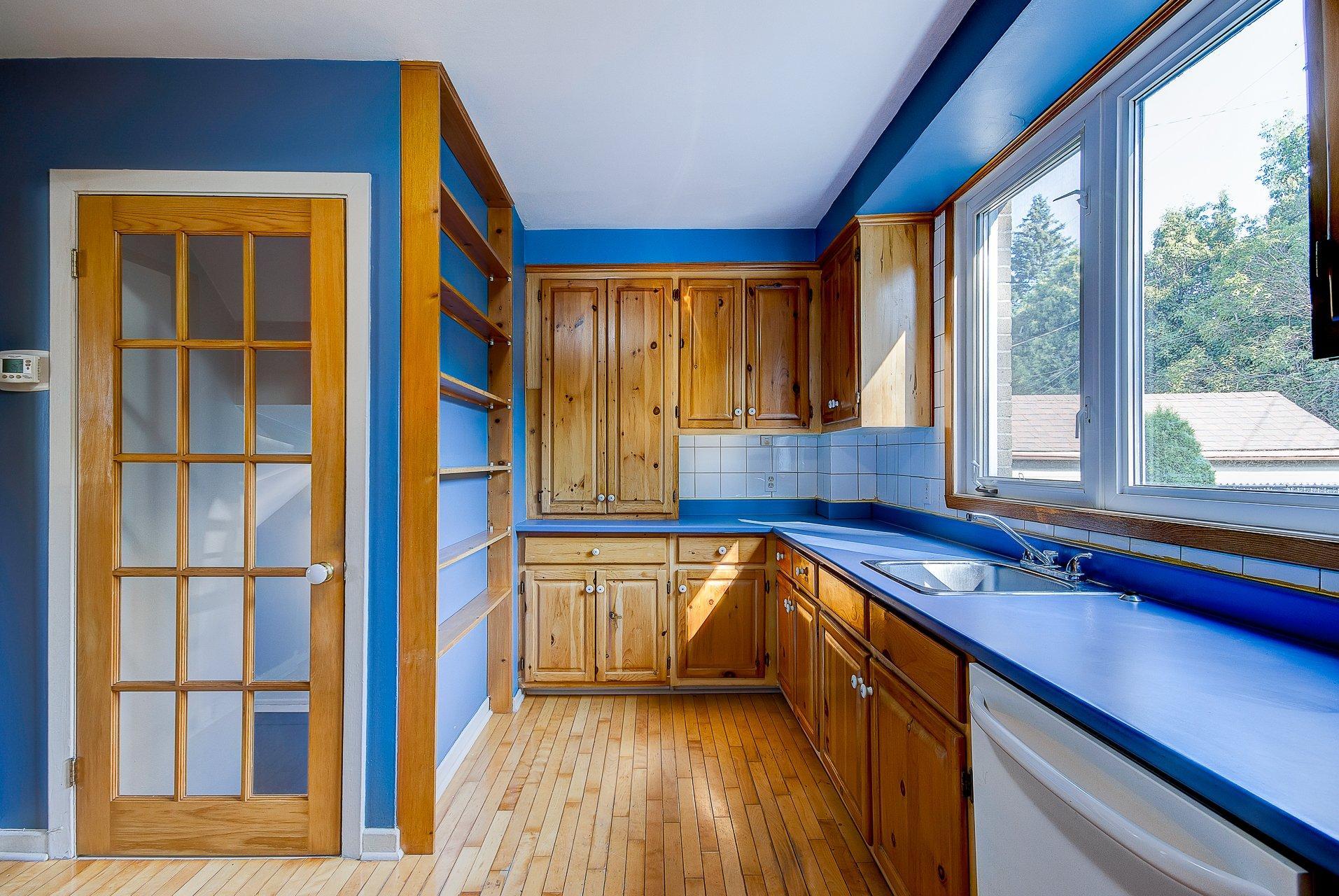 









1320


Rue Palardy

,
Saint-Bruno-de-Montarville,




QC
J3V3P3

