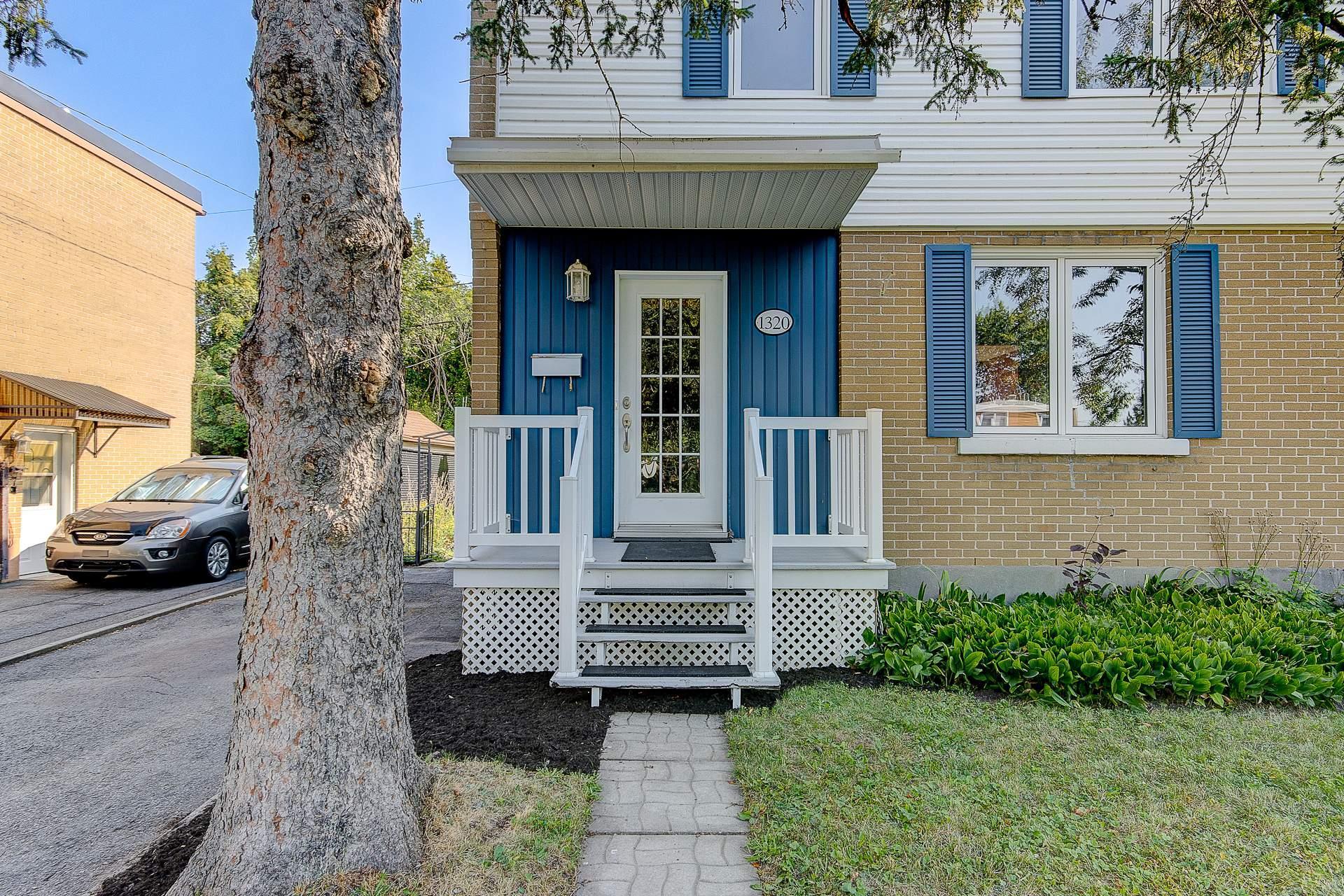 









1320


Rue Palardy

,
Saint-Bruno-de-Montarville,




QC
J3V3P3

