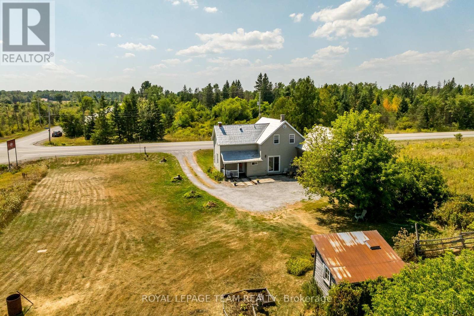 












2106 DUNROBIN ROAD

,
Ottawa,




Ontario
K0A1T0

