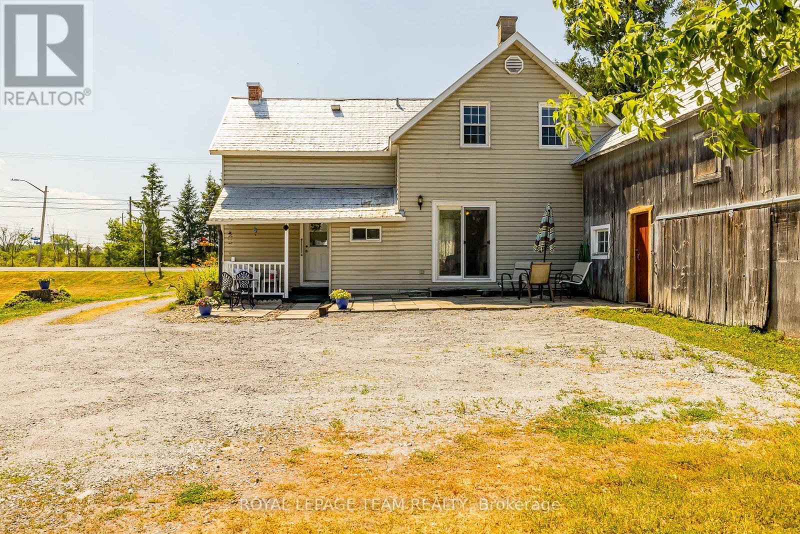 












2106 DUNROBIN ROAD

,
Ottawa,




Ontario
K0A1T0

