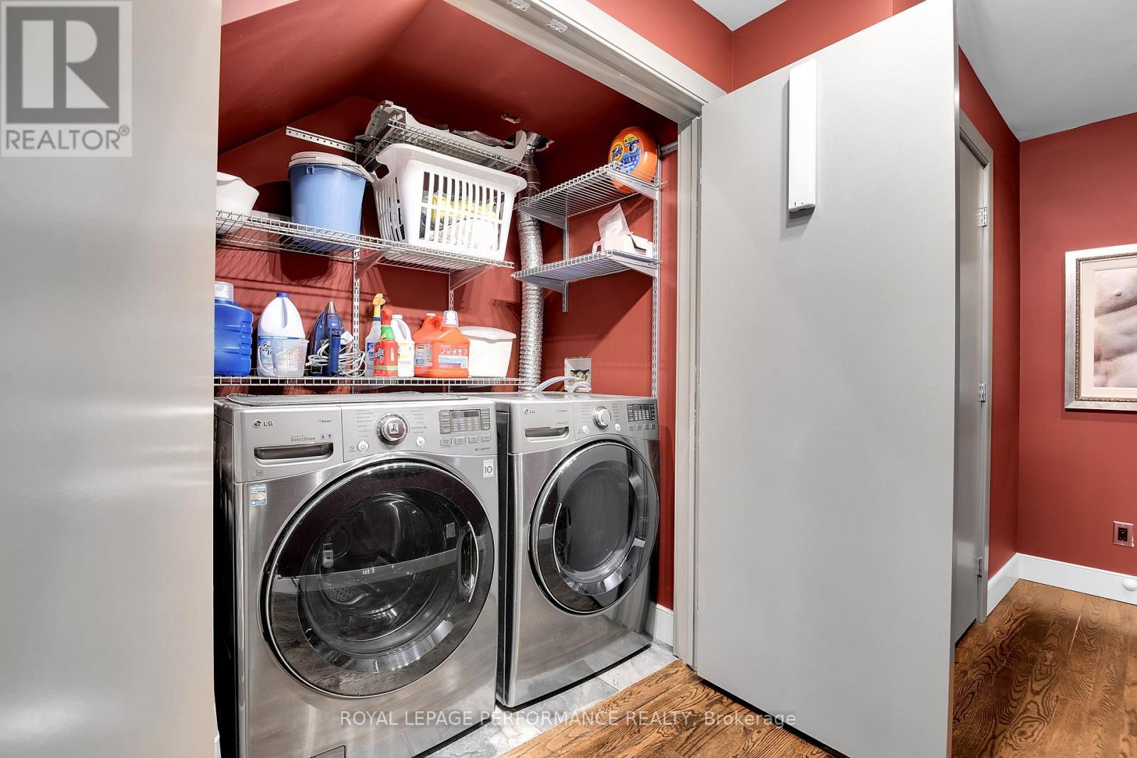 












805 KINGSMERE AVENUE

,
Ottawa,




Ontario
K2A3J8

