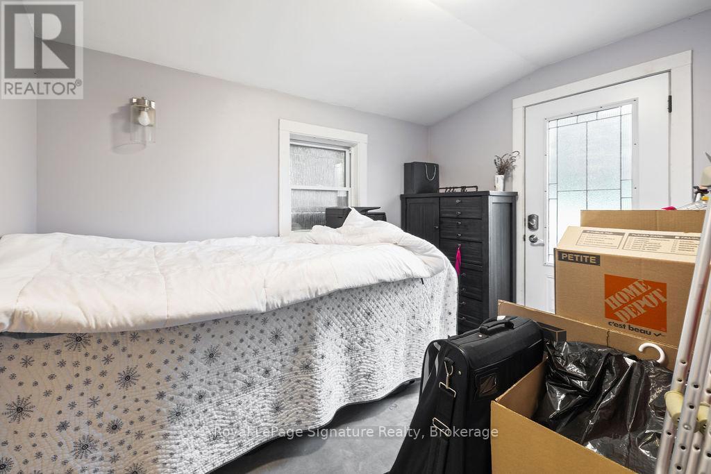 












226079 CENTREVILLE ROAD

,
Meaford,




Ontario
N4L0A7

