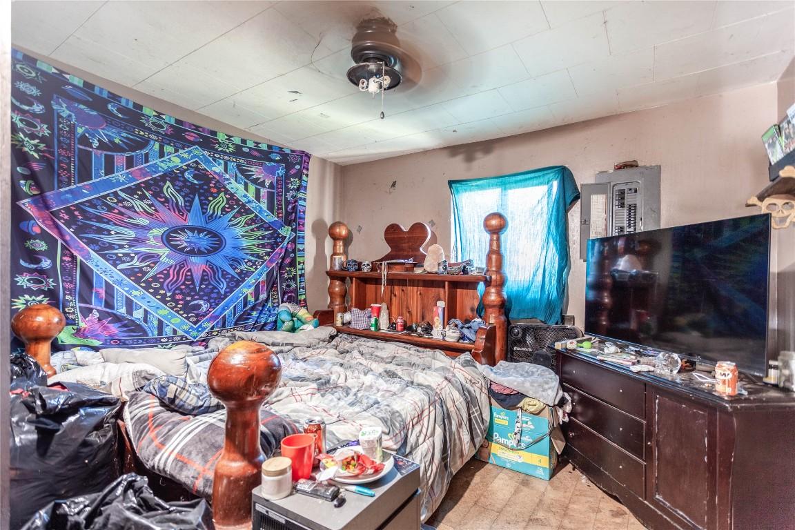 









18


Chouinard

Road,
Cherryville,




BC
V0E 2G3

