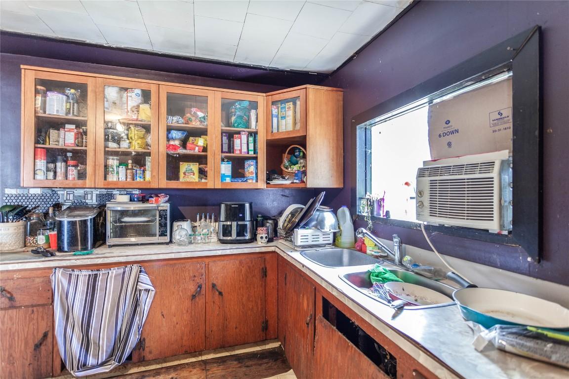 









18


Chouinard

Road,
Cherryville,




BC
V0E 2G3

