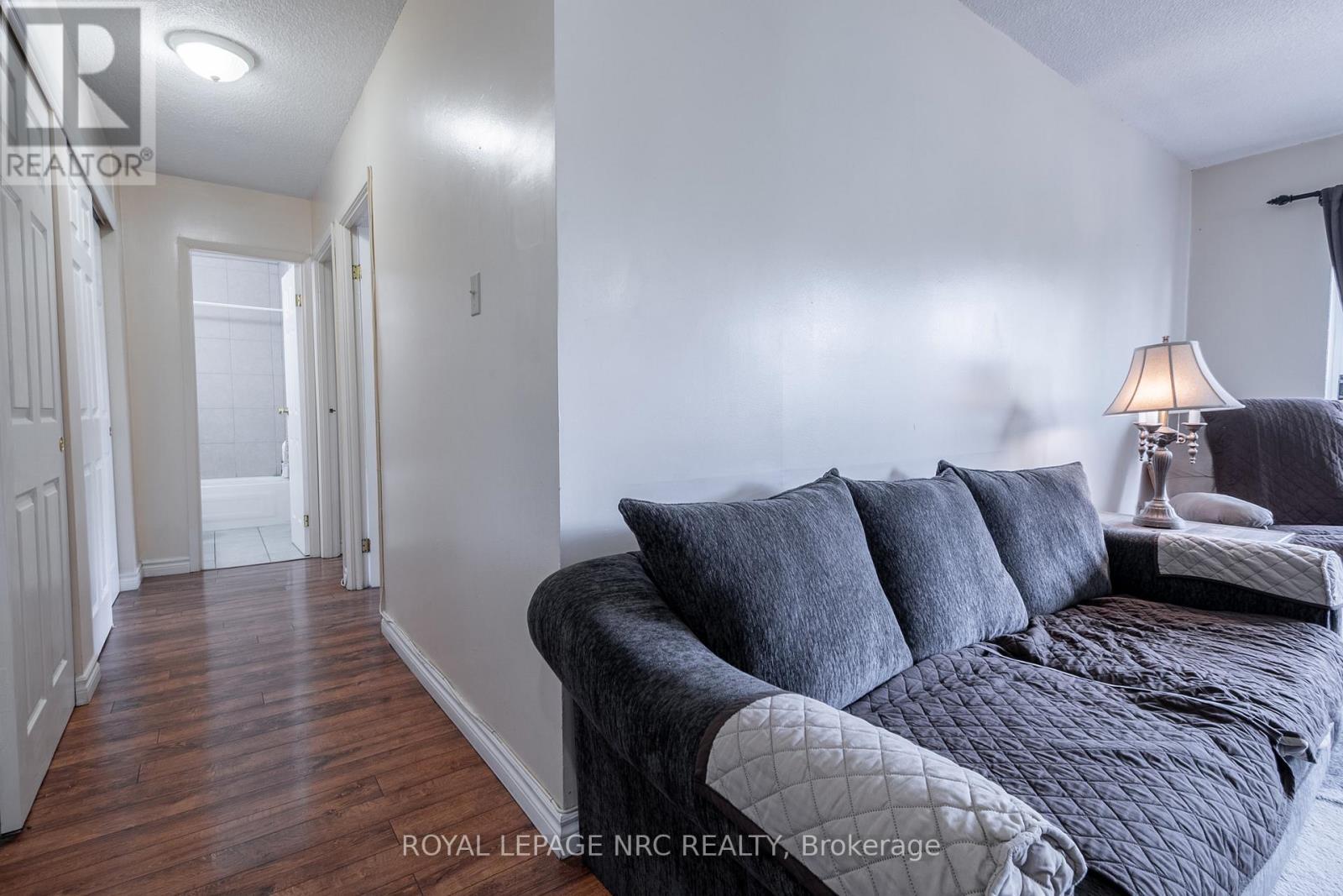 












316 - 242 OAKDALE AVENUE

,
St. Catharines (Oakdale),




Ontario
L2P3K5


