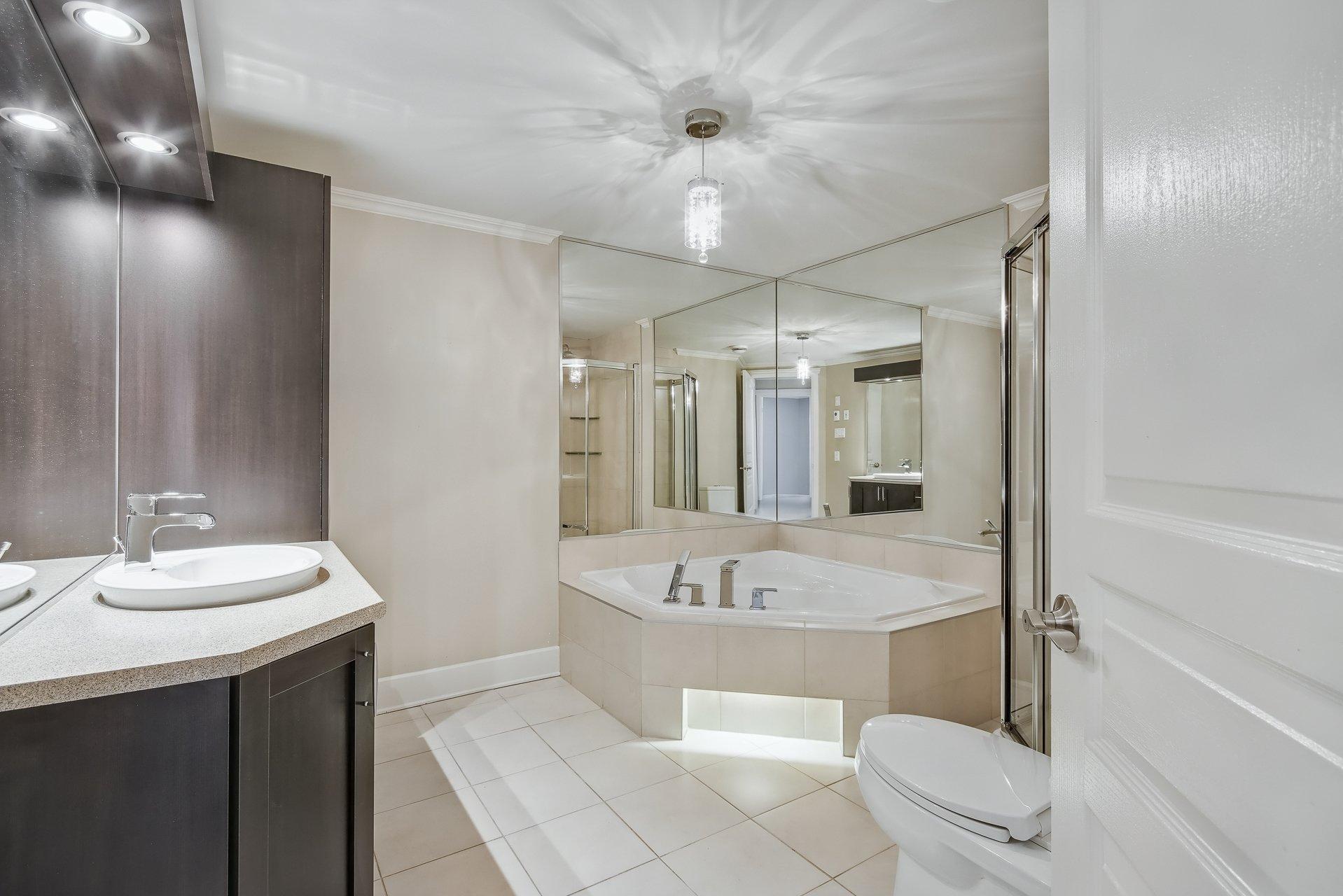 









65


Rue du Sanctuaire

, 4,
Sainte-Julie,




QC
J3E0B1

