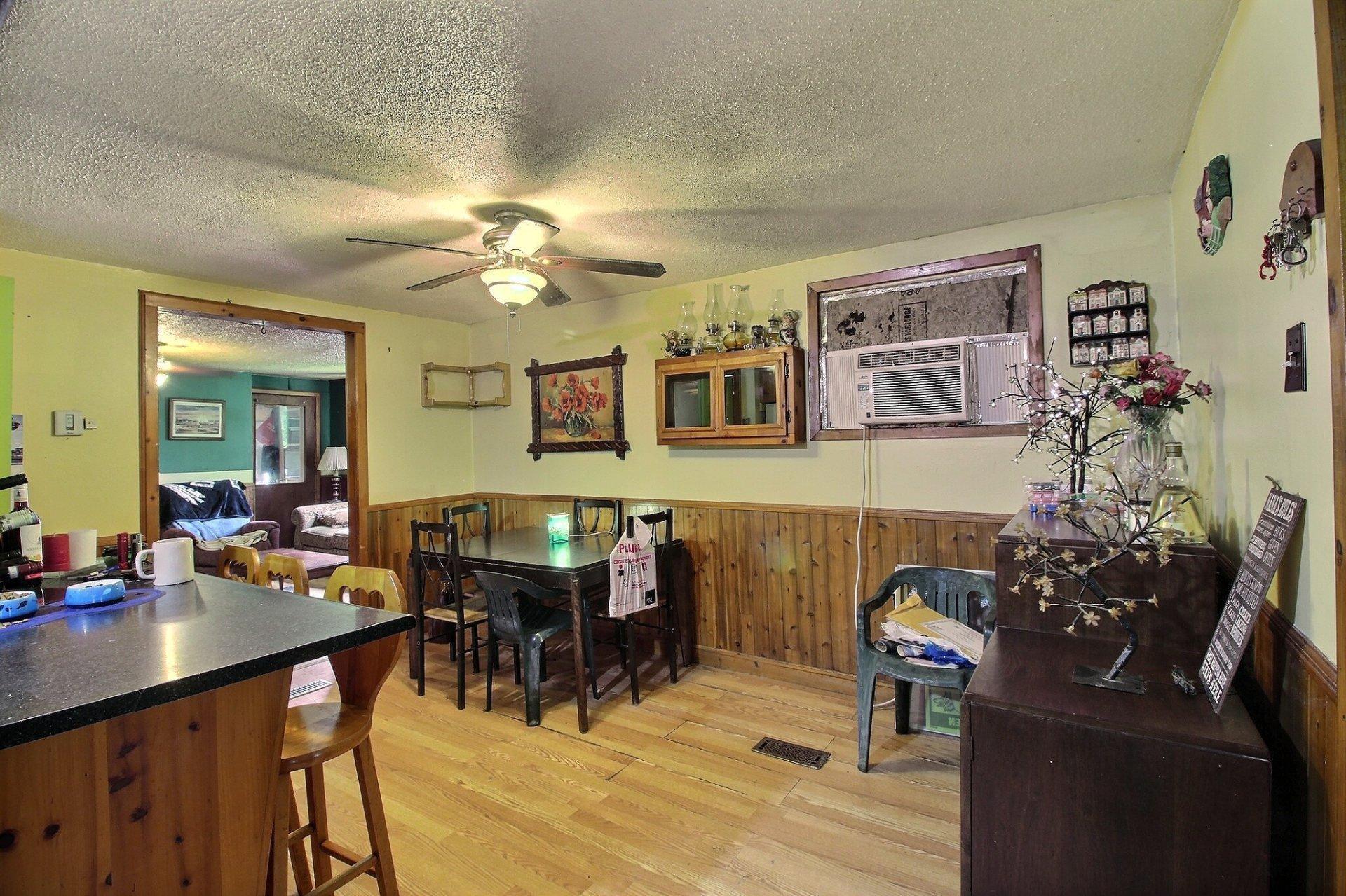 









85


Rue Main

,
Hatley - Municipalité,




QC
J0B4B0

