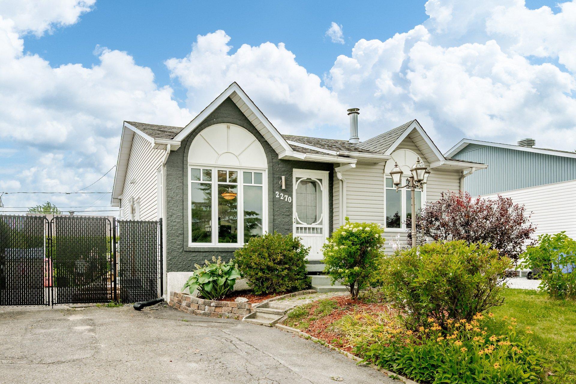 









2270


Rue Louise

,
Sherbrooke (Fleurimont),




QC
J1E4C1

