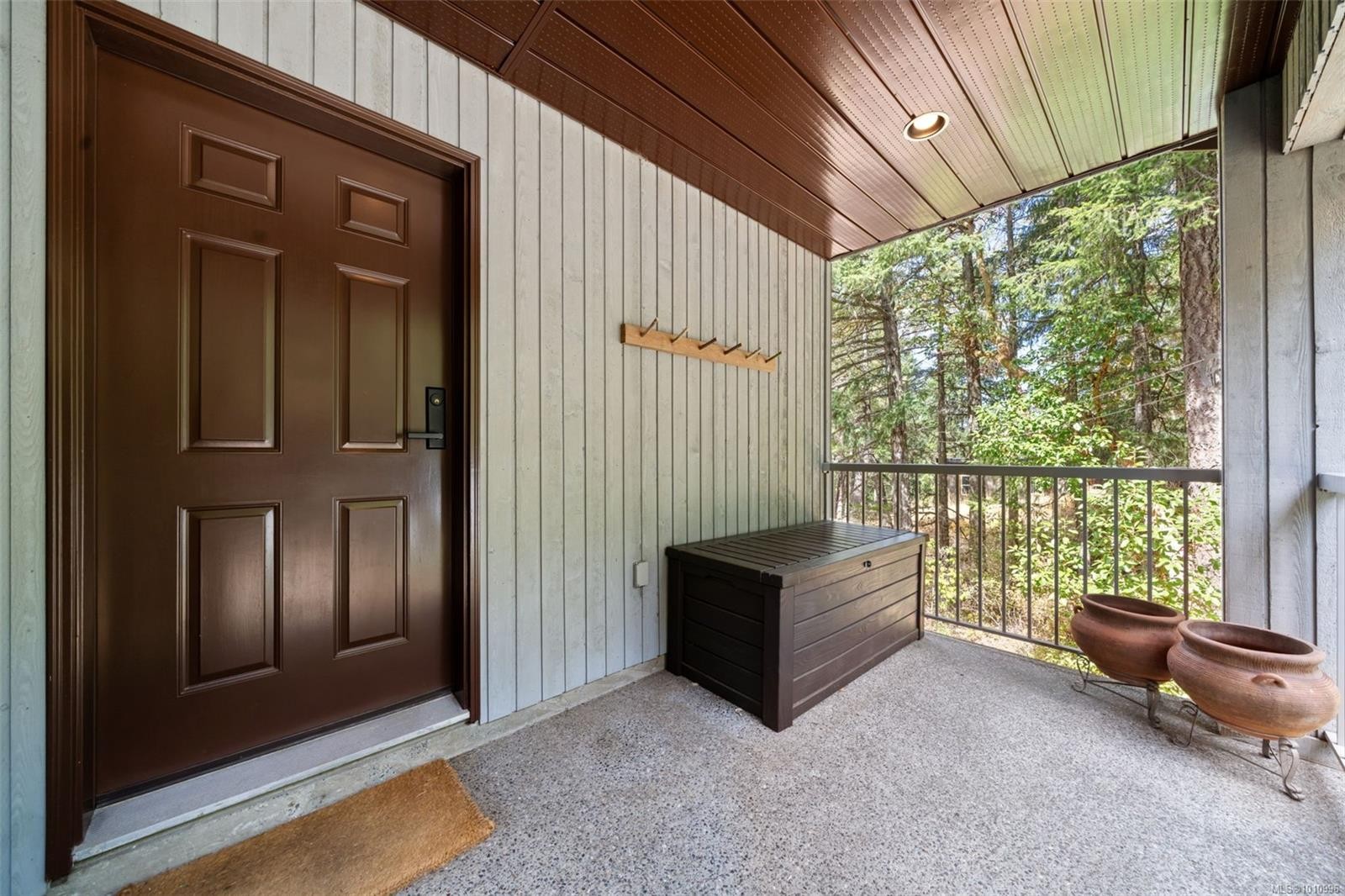









1618


Davies

Rd,
Highlands,




BC
V9B 6E8

