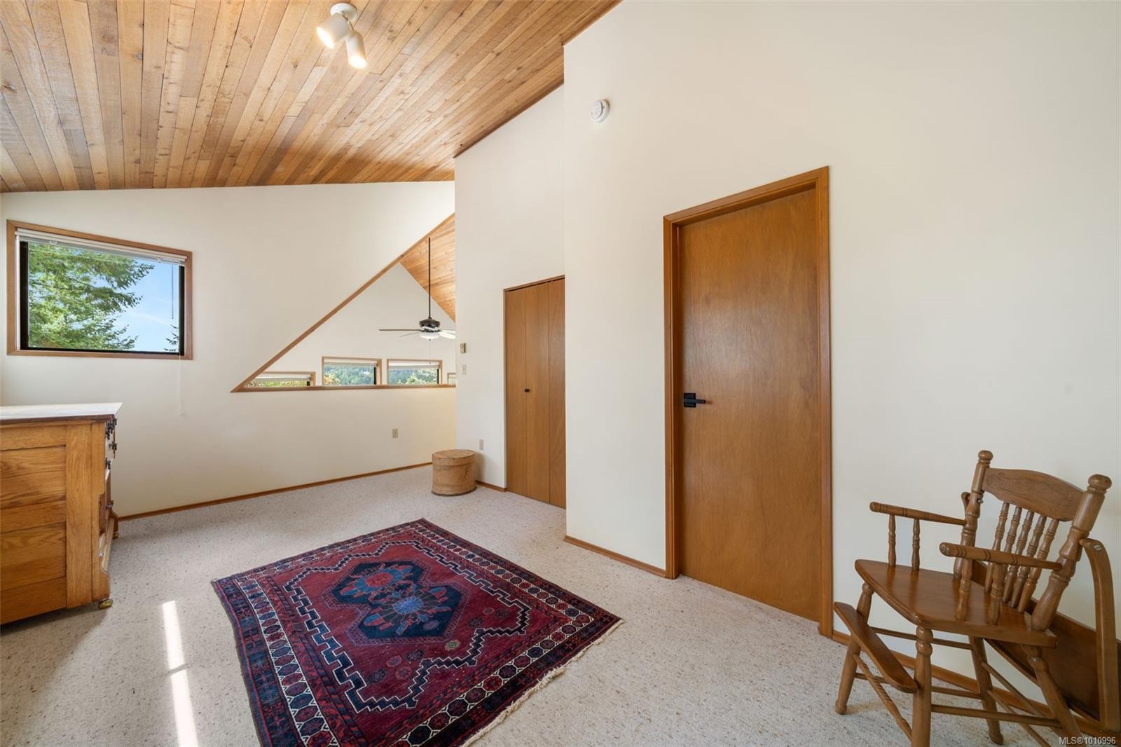 









1618


Davies

Rd,
Highlands,




BC
V9B 6E8

