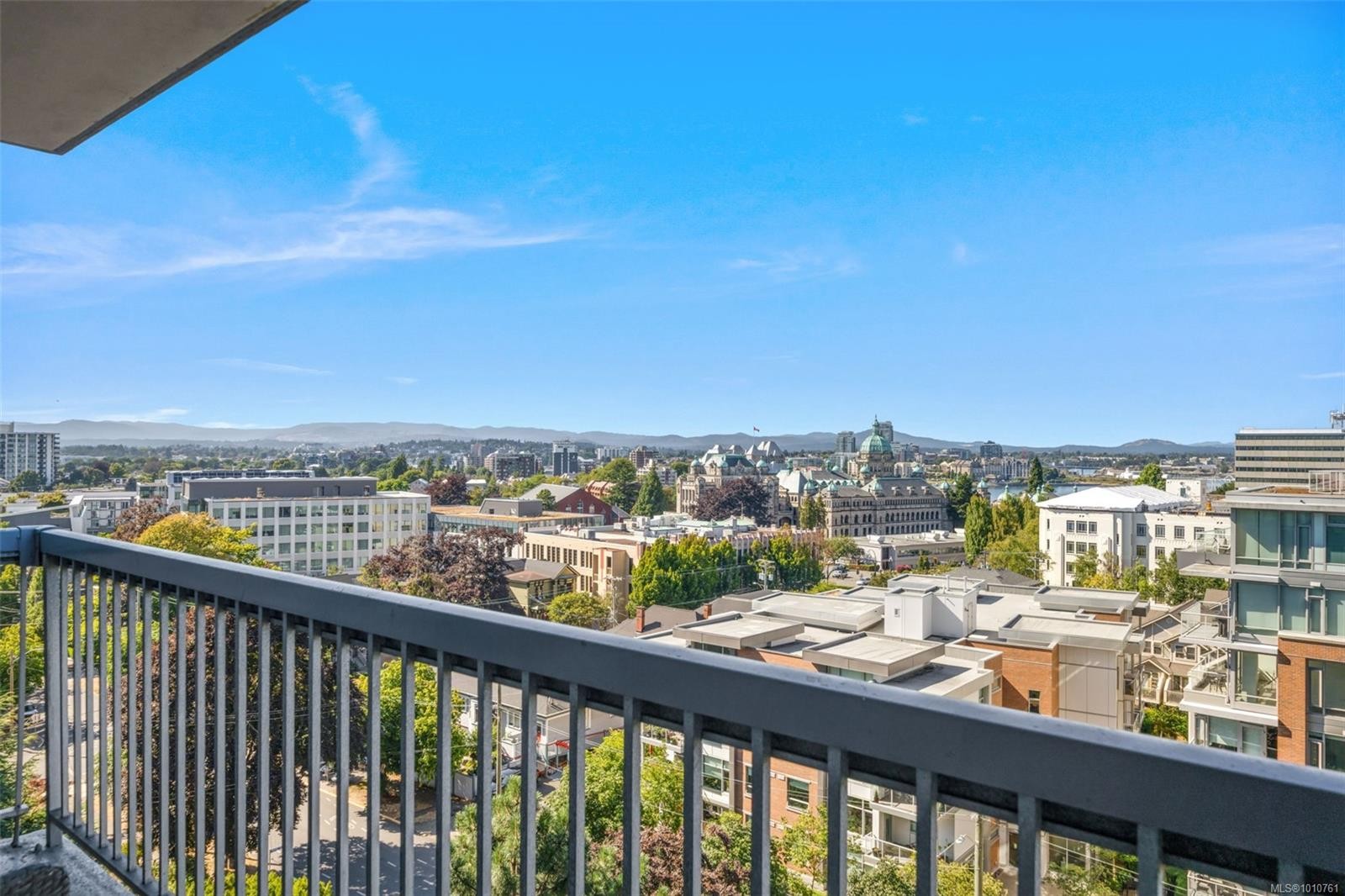 









647


Michigan

St, 904,
Victoria,




BC
V8V 1S9

