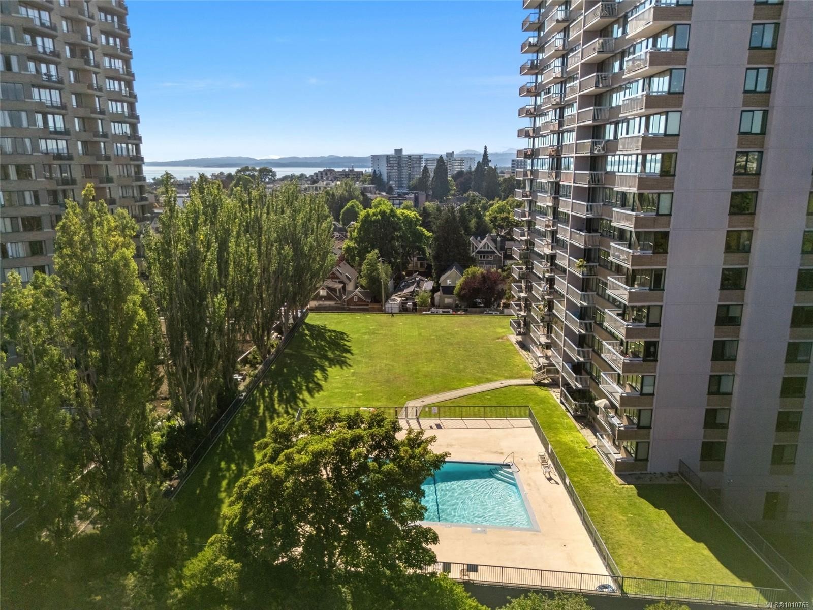









647


Michigan

St, 1101,
Victoria,




BC
V8V 1S9

