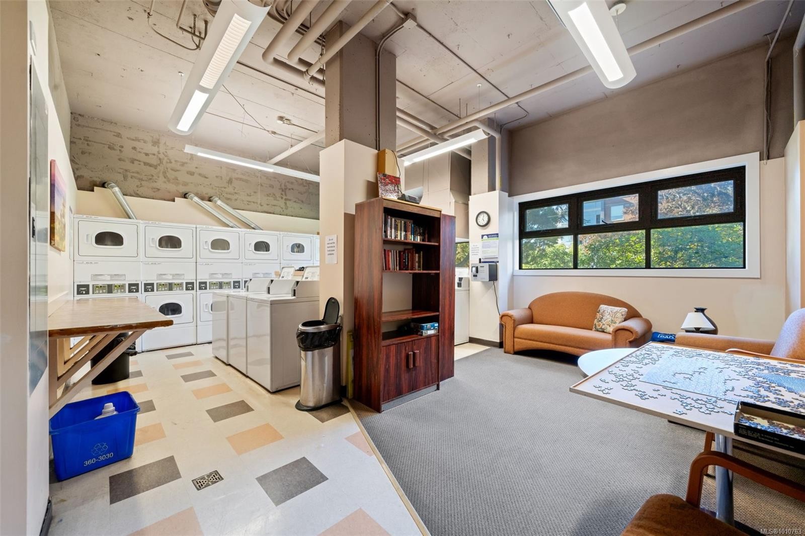 









647


Michigan

St, 1101,
Victoria,




BC
V8V 1S9

