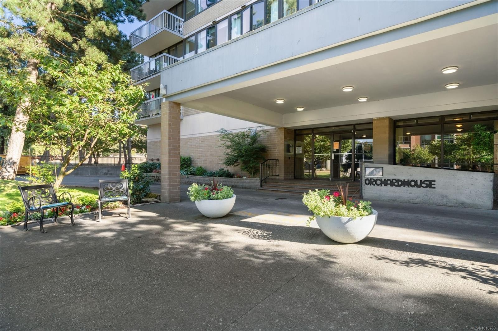 









647


Michigan

St, 1101,
Victoria,




BC
V8V 1S9

