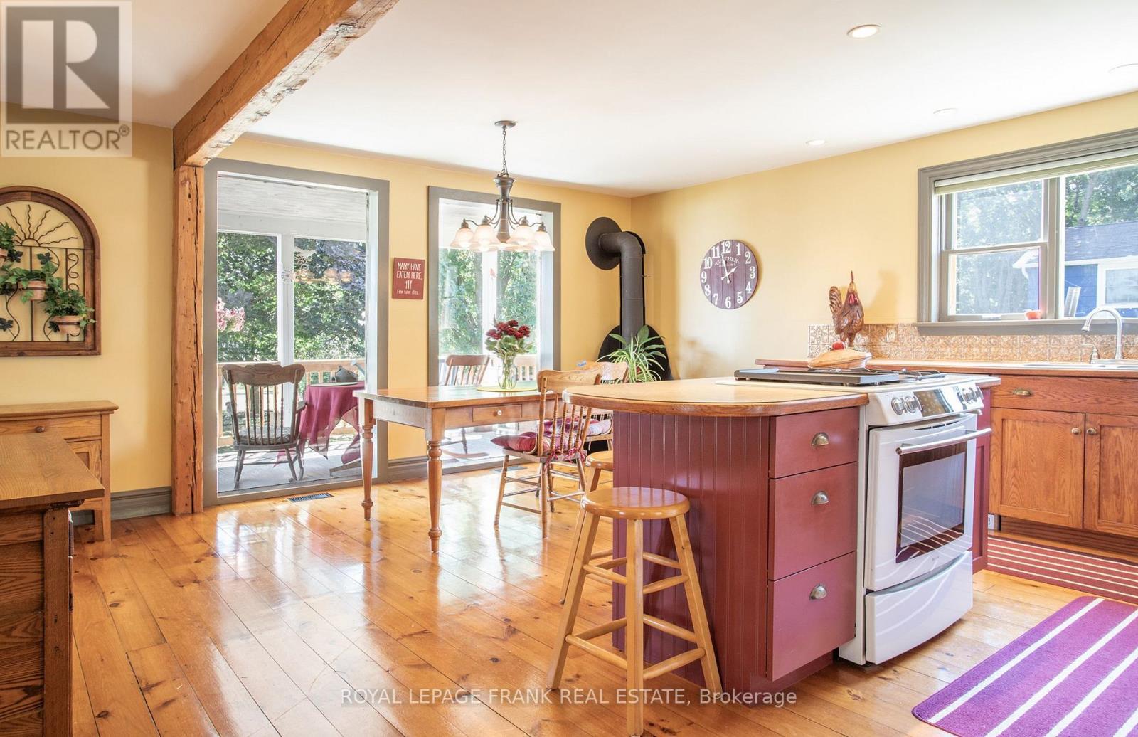 












1188 CRAGG ROAD

,
Scugog,




Ontario
L0C1B0


