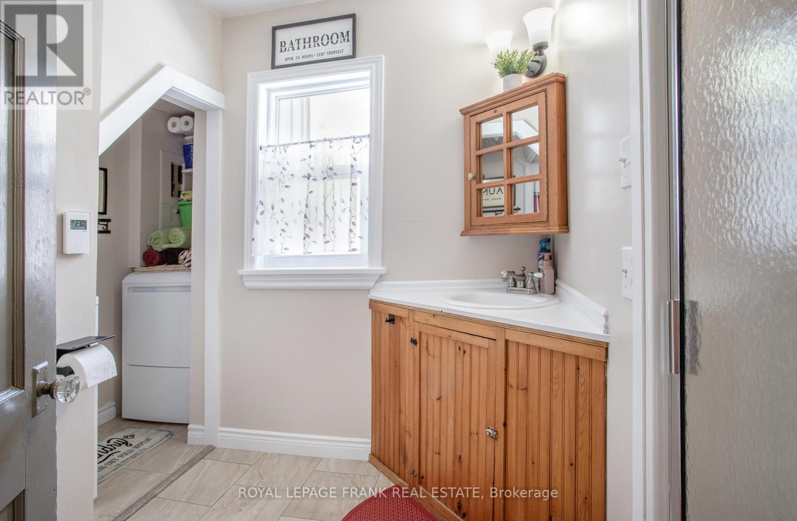 












1188 CRAGG ROAD

,
Scugog,




Ontario
L0C1B0

