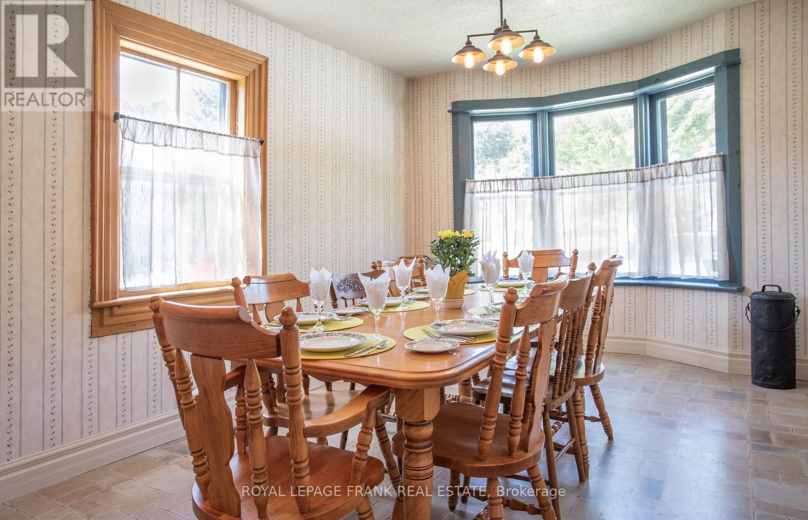 












1188 CRAGG ROAD

,
Scugog,




Ontario
L0C1B0


