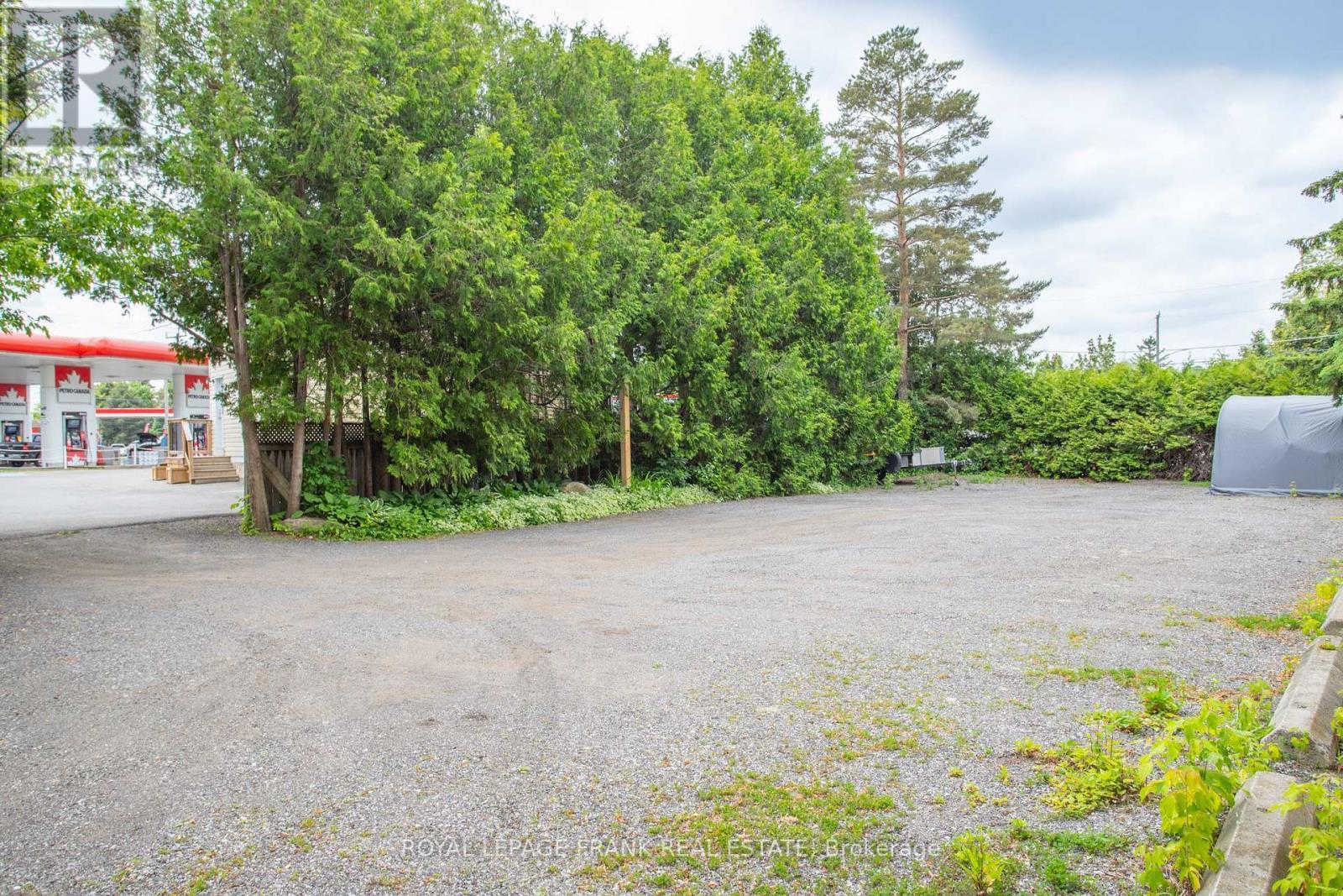 












25 WILBUR AVENUE

,
Scugog (Port Perry),







Ontario
L9L1J4

