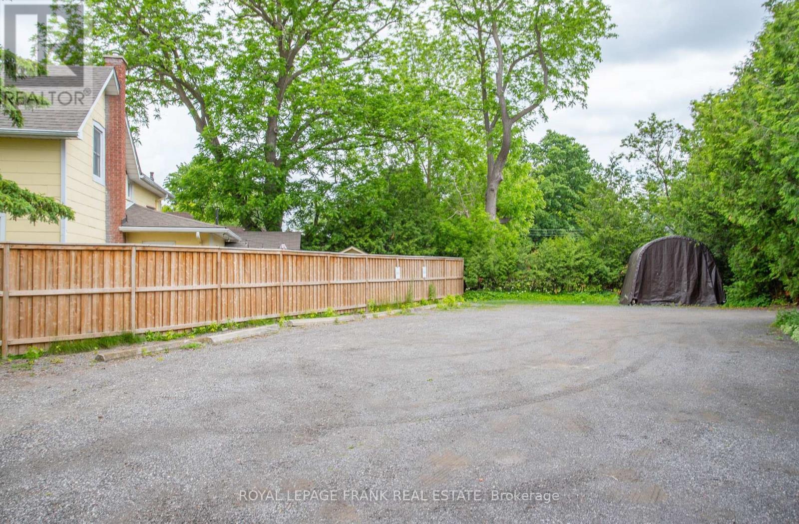 












25 WILBUR AVENUE

,
Scugog (Port Perry),







Ontario
L9L1J4

